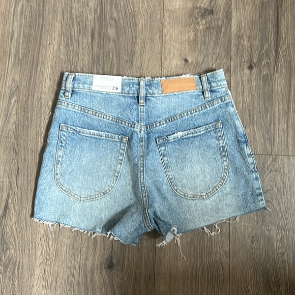Pacsun curve vintage high rise shorts - Picture 2 of 3